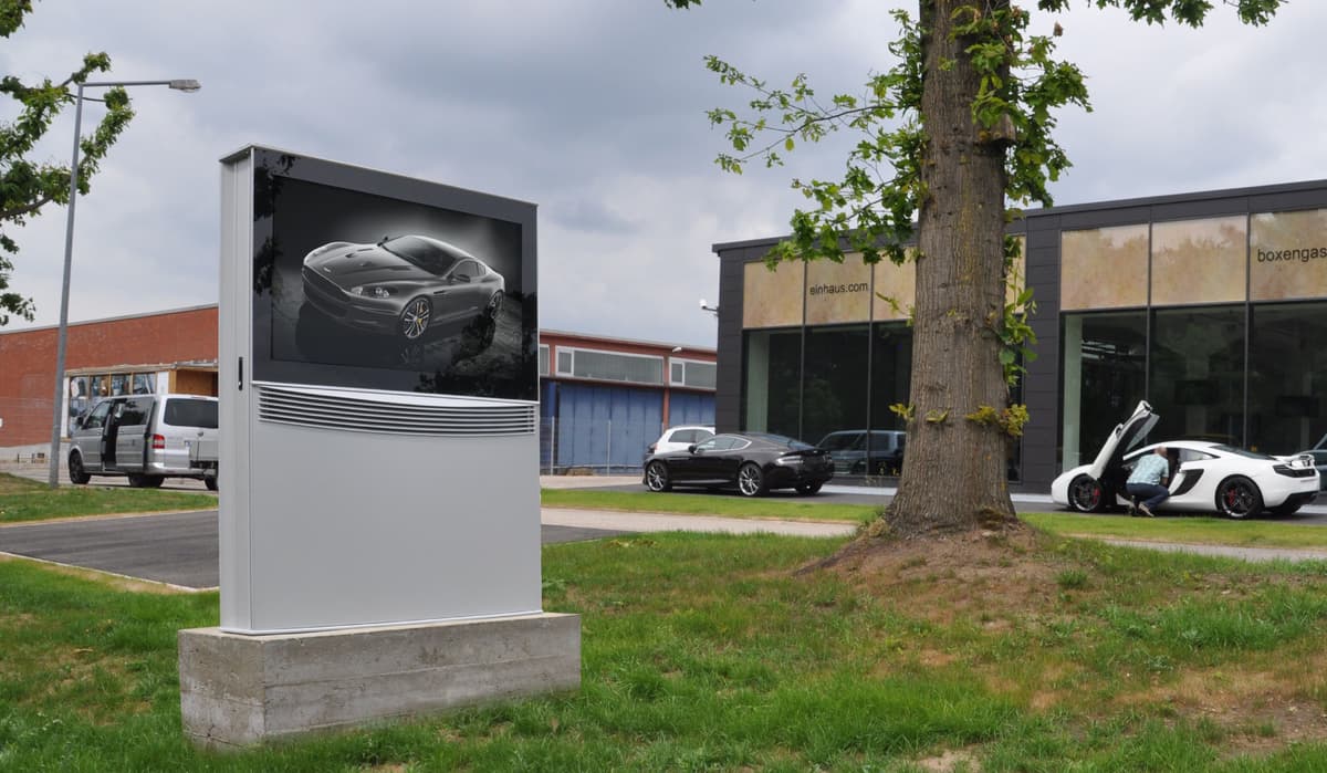Solutions – digital kiosk in real environment